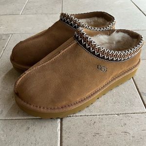 BRAND NEW UGG TAZMAN SIZE 7 WOMENS